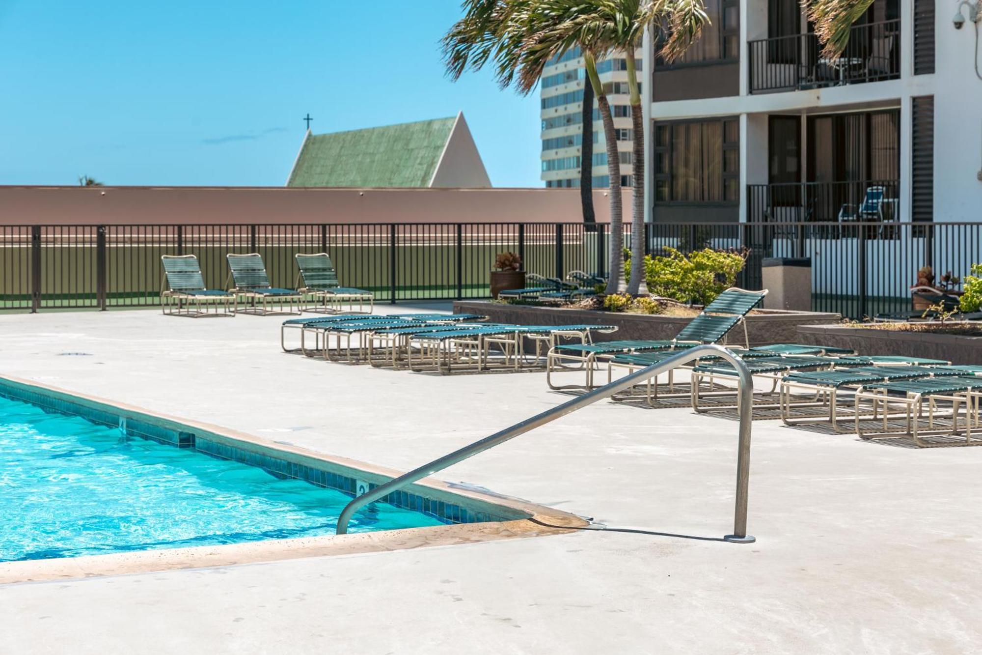 Apartment Breathtaking Ocean View 1 Bedroom With Free Parking! *